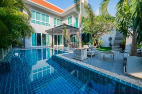 5 Beds House For Sale In Jomtien-Chateau Dale Tropical Villas