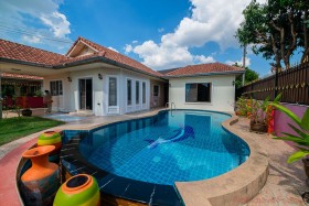 3 Beds House For Sale In North Pattaya - Prueksa Siri