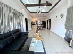 3 Beds House For Sale In Ban Amphur - Baan Dusit Pattaya Park