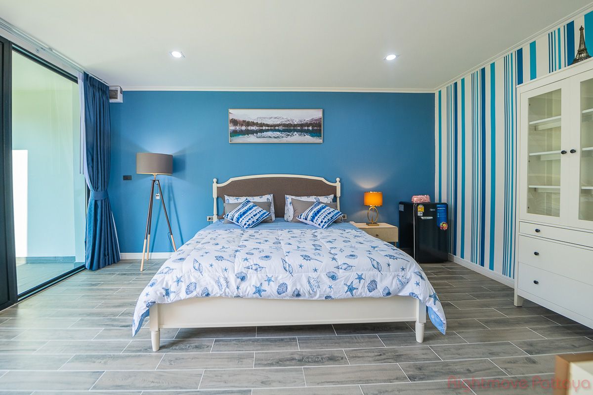 5 Bedrooms House For Sale In East Pattaya - Baan Mae Pool Villa 1 #HS2692