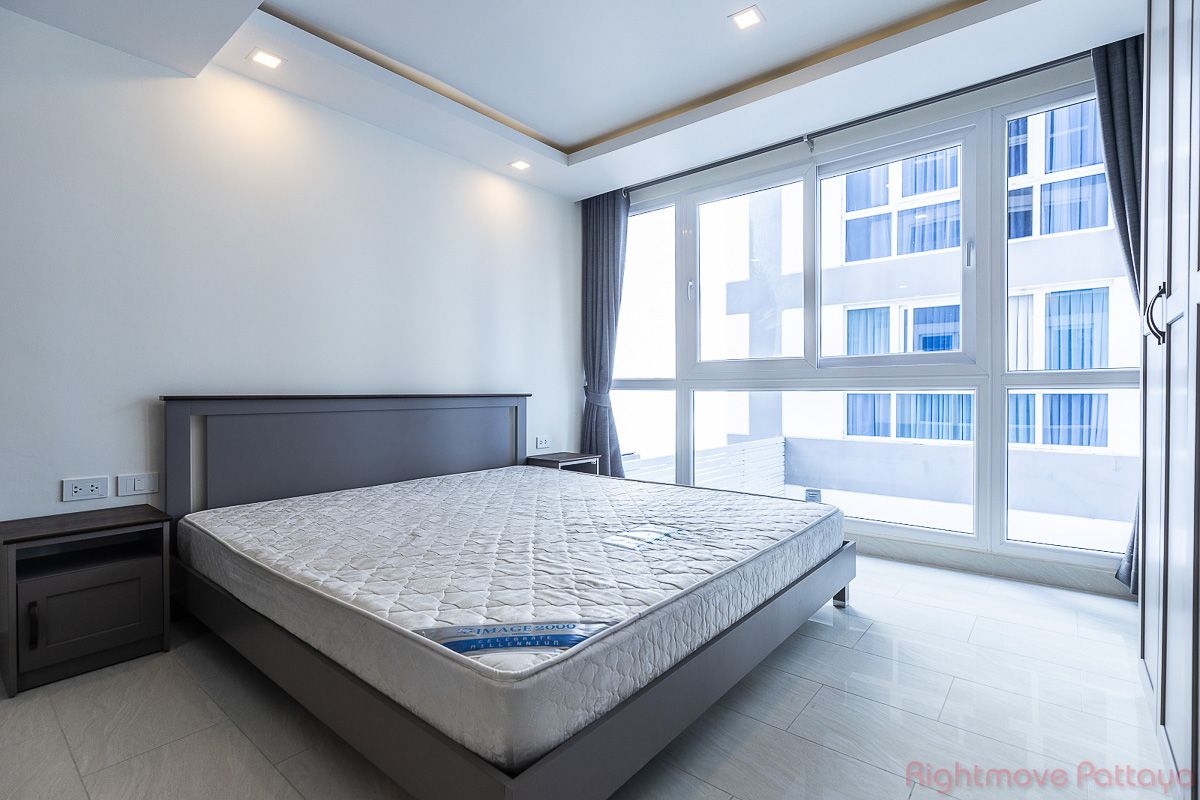 2 Bedrooms Condo For Rent In Central Pattaya - Grand Avenue Residence #CR2703