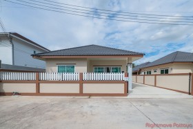 3 Bed House For Sale In East Pattaya - Manee Ville