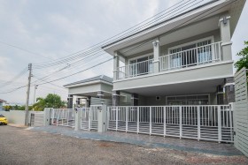 3 Bed House For Sale In East Pattaya - Lakeside Court 1