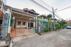 3 Beds House For Rent In North Pattaya-Oasis Park Residence