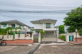 3 Beds House For Sale In East Pattaya-Central Park Hillside