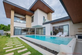 4 Beds House For Sale In East Pattaya-Prime Habitat