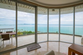3 Beds Condo For Sale In Wongamat - The Cove Pattaya