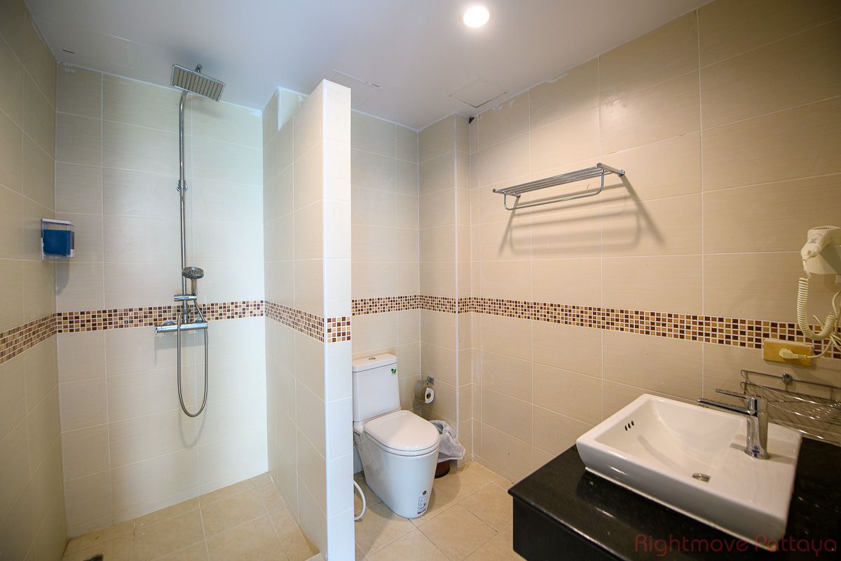 1 ห้องนอน คอนโด สำหรับขาย ใน วงศ์อมาตย์ - Wongamat Privacy #CS5552