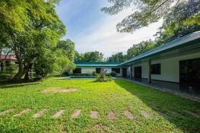 4 Beds House For Sale In Bang Saray-Ocean View