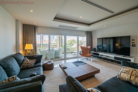 3 Beds Condo For Rent In Pratumnak - VN Residence 2