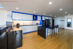 3 Beds Condo For Sale In Pratumnak-Executive Residence 4