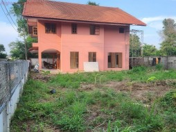 3 Beds House For Sale In East Pattaya - Not In A Village