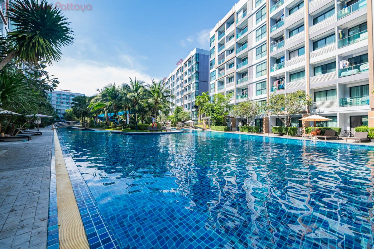 2 Bedrooms Condo For Sale In Jomtien - Dusit Grand Park #CS5613