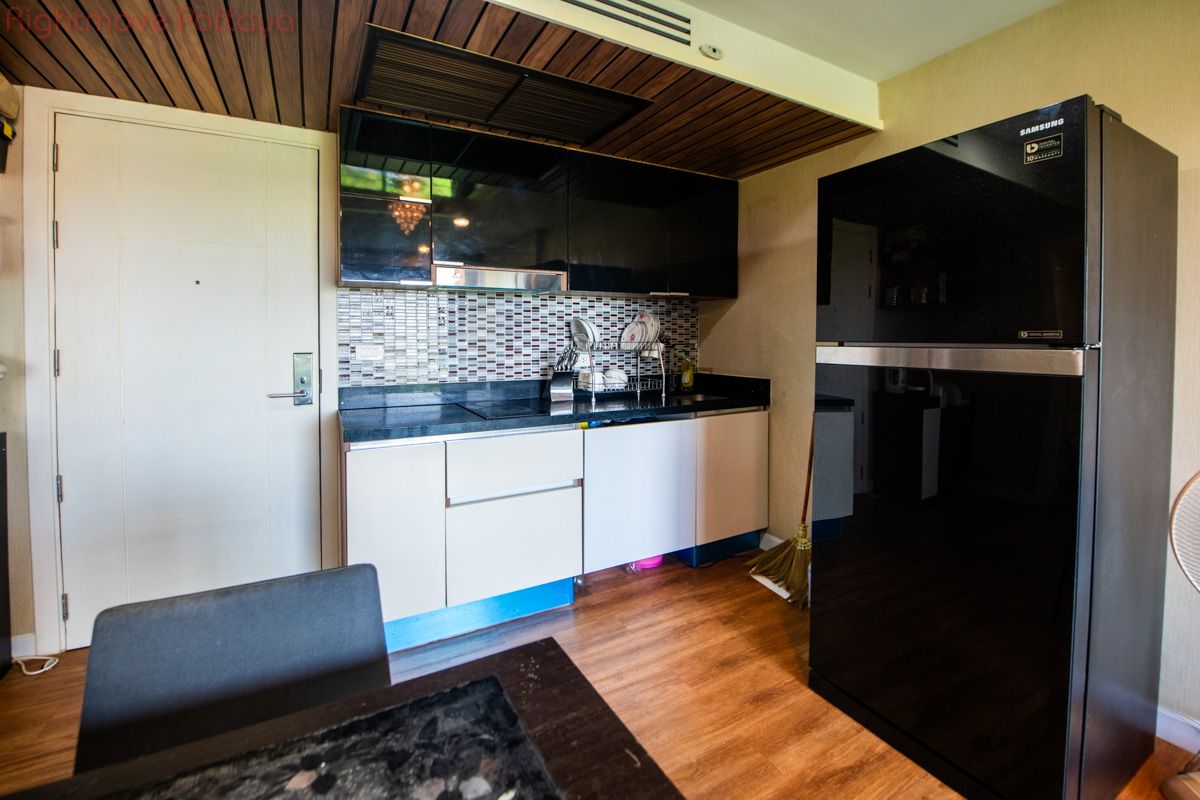 2 Bedrooms Condo For Sale In Jomtien - Dusit Grand Park #CS5613