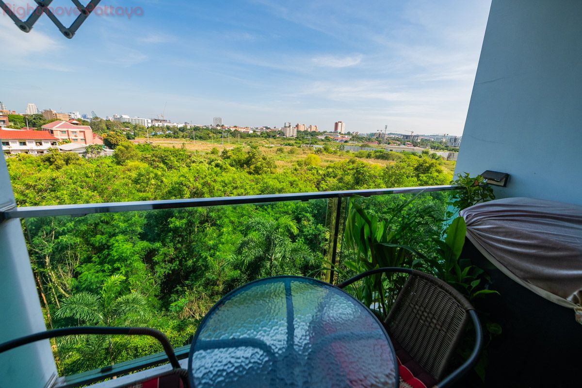 2 Bedrooms Condo For Sale In Jomtien - Dusit Grand Park #CS5613