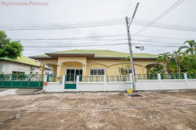 3 Beds House For Rent In Naklua-Pornthep Garden Ville