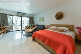 Studio Condo For Sale In Pratumnak-View Talay 3 A