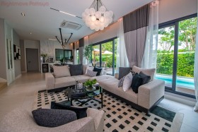 4 Beds House For Sale In North Pattaya - The Lavish