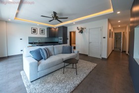 1 Bed Condo For Sale In Pratumnak-Tudor Court
