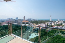 2 Beds Condo For Sale In Pratumnak-The Axis