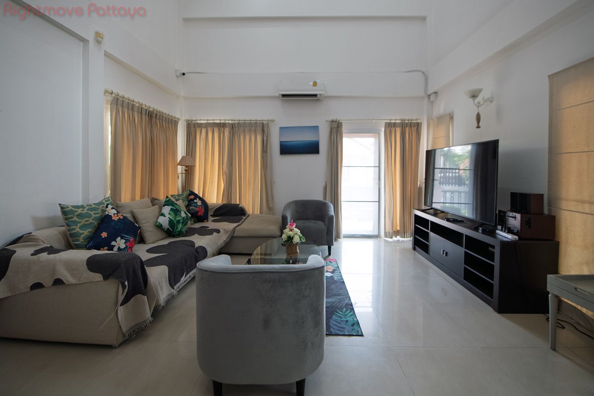 3 ห้องนอน บ้าน สำหรับเช่า ใน พัทยาตะวันออก - Pattaya Green Ville #HR1664