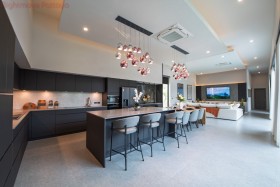 4 Beds House For Sale In East Pattaya - Whispering Palms