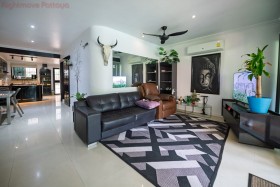 1 Bed Condo For Sale In Pratumnak - Executive Residence 1
