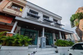3 Beds House For Sale In Jomtien-Not In A Village