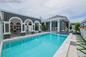 4 Beds House For Sale In East Pattaya - Not In A Village