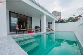 4 Beds House For Sale In Naklua-Not In A Village