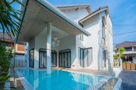 4 Beds House For Sale In Central Pattaya-Central Park 2