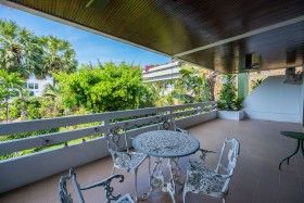 3 Beds Condo For Sale In Jomtien - Grand Condotel