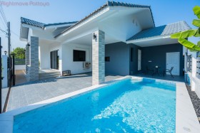 3 Bed House For Sale In East Pattaya - Not In A Village