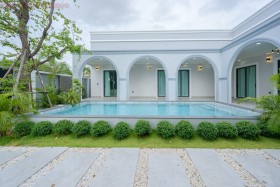 4 Beds House For Sale In East Pattaya - Not In A Village